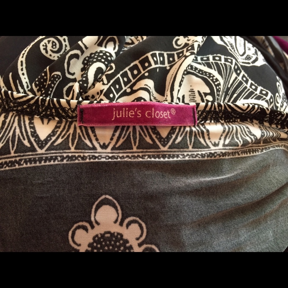 Patterned Top - Picture 2 of 3